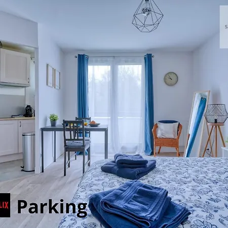 Logement Aaron Courcouronnes Buitenkant foto